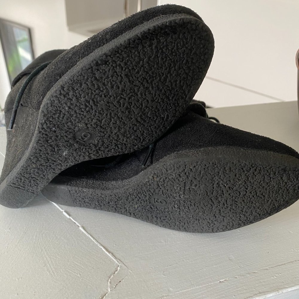 Mossimo Supply Co Wedge Booties Faux Black Suede 9 - Picture 13 of 13